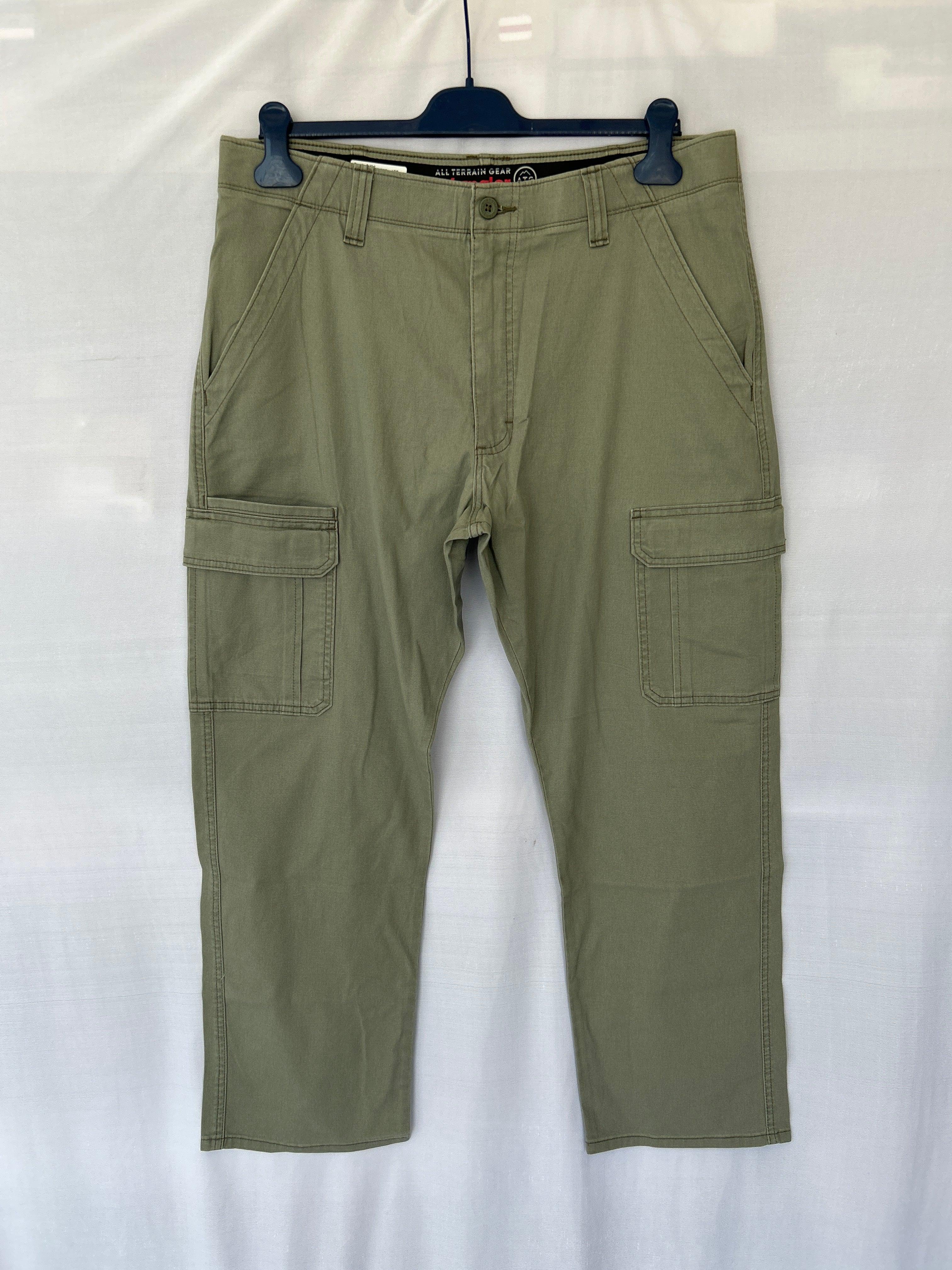 Pantalon cargo pour homme Olive 2 Wrangler All Terrain Gear
