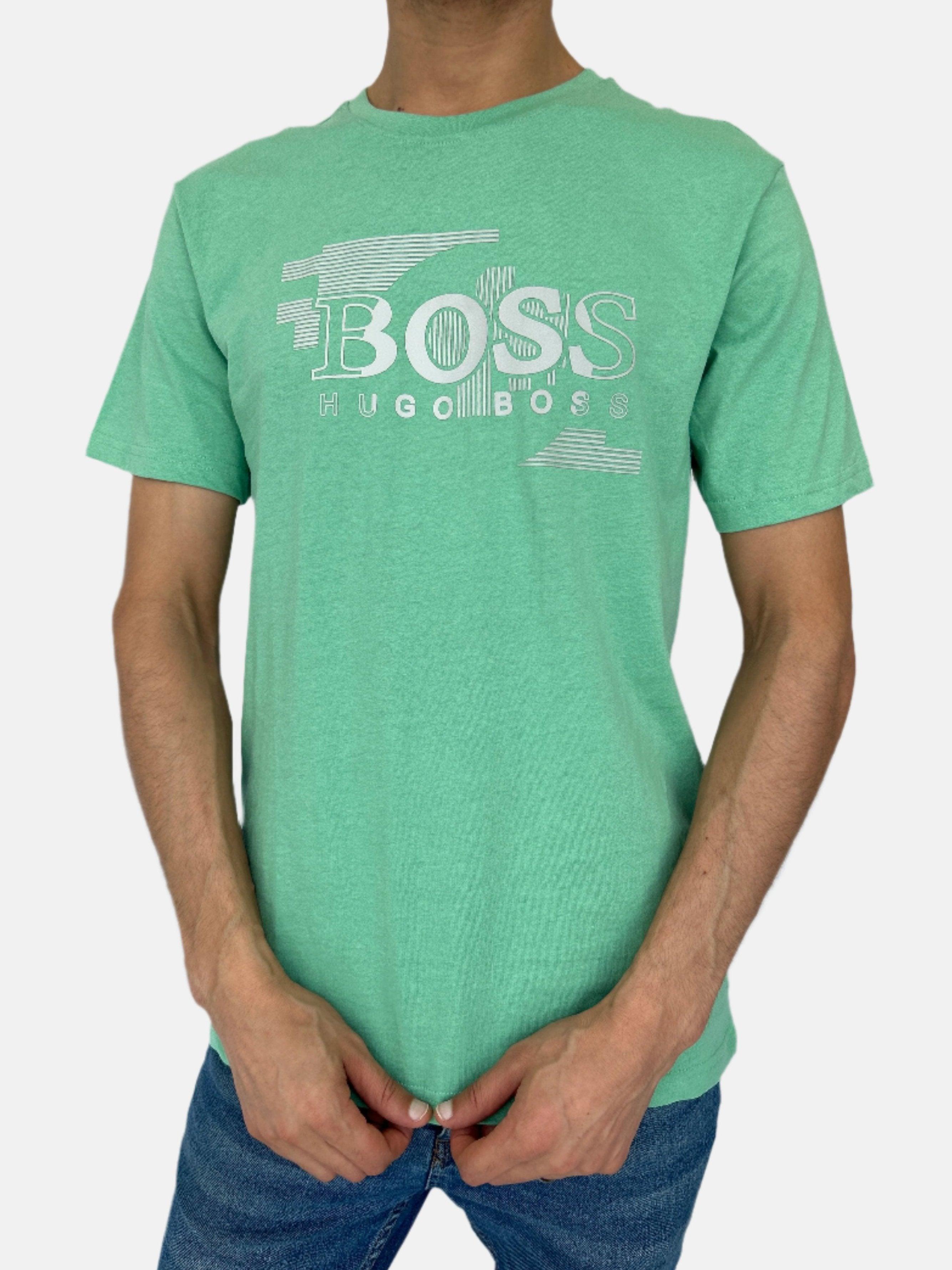 تي شيرت BOSS باللون الأخضر الفاتح ذو الرقبة المستديرة