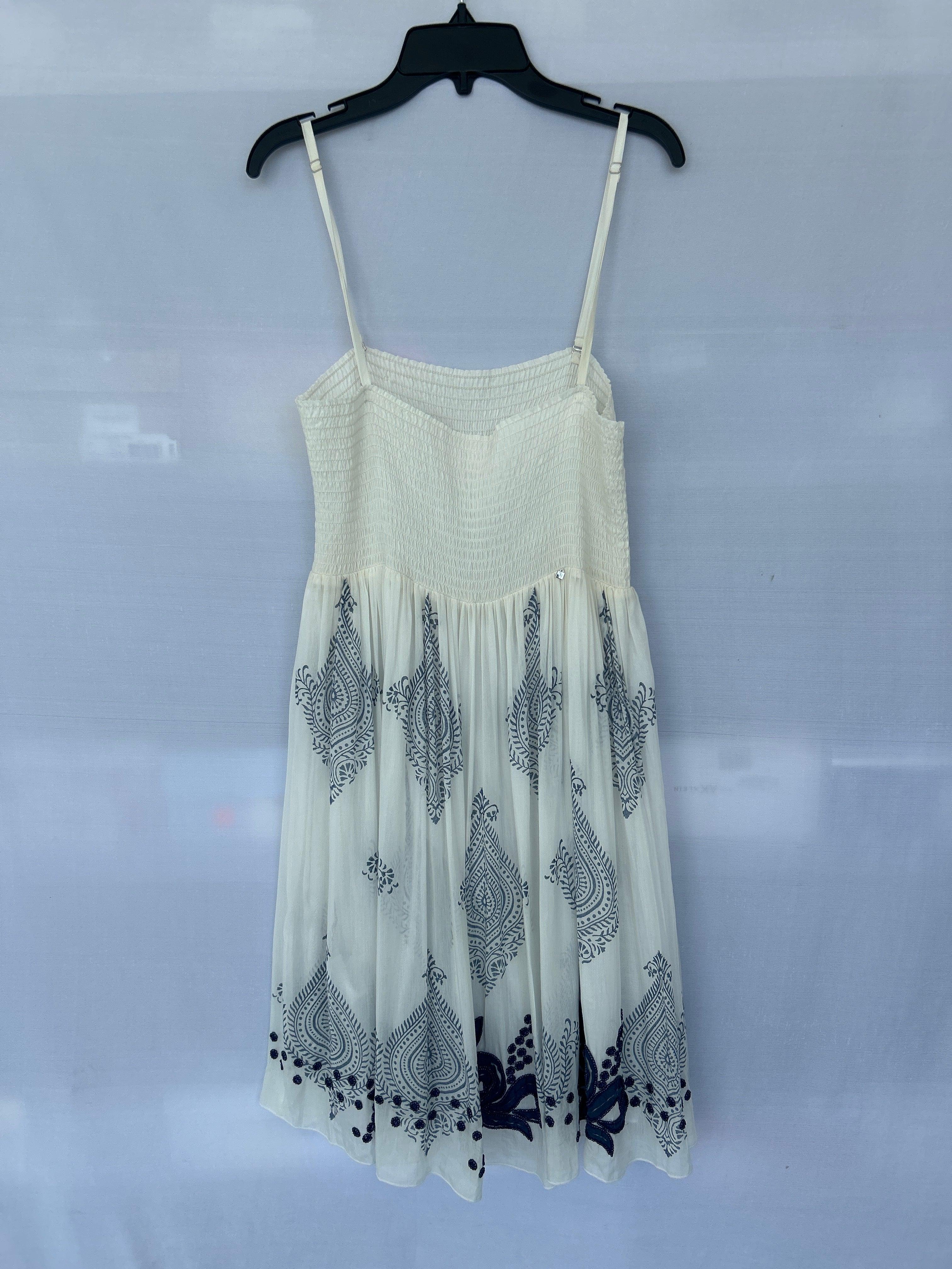 فستان تروساردي نسائي بدون أكمام باللون الأبيض والأزرق والزهري Col-149 561070