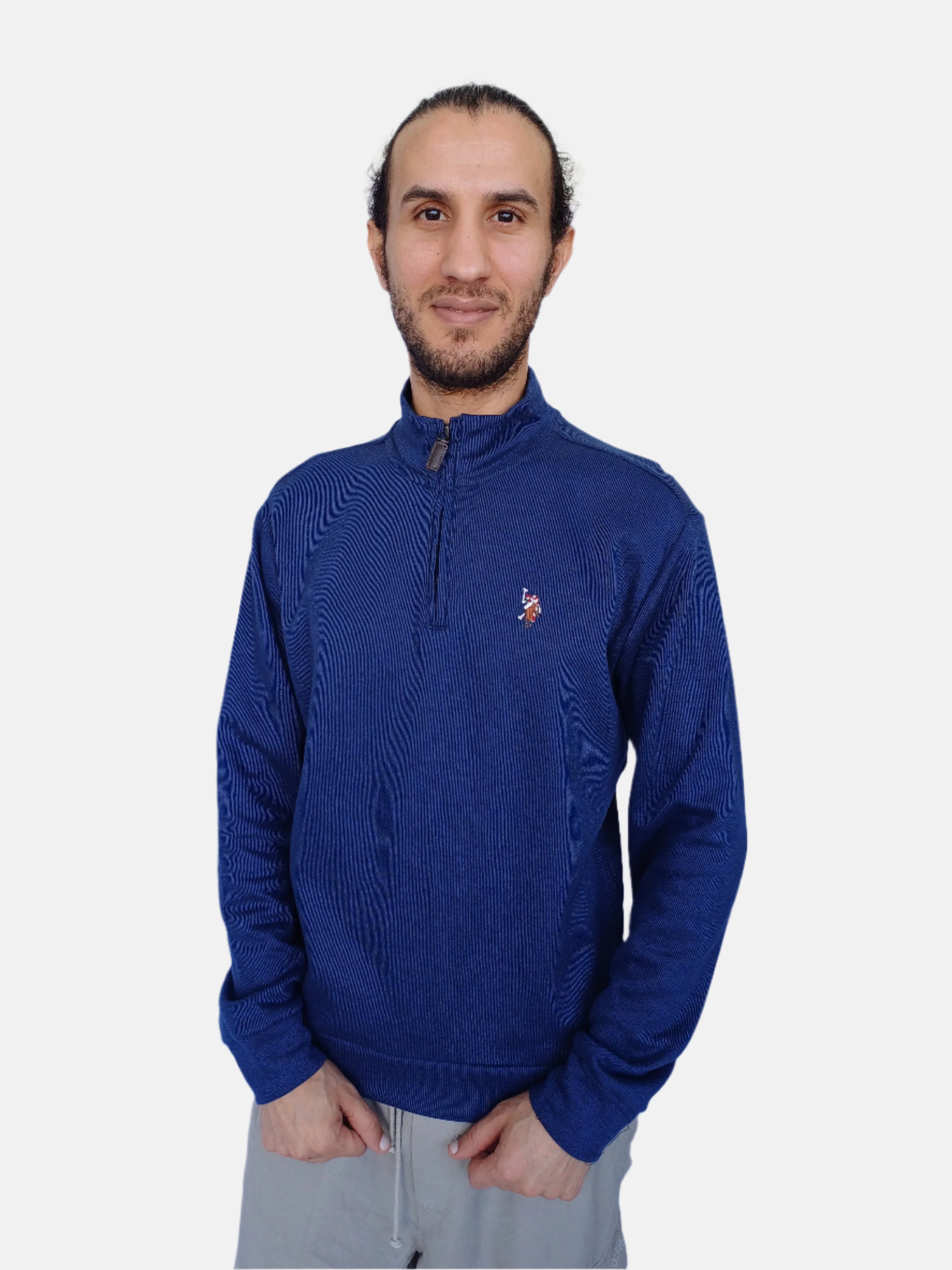 سويت شيرت رجالي من USPolo Assn. أزرق داكن بسحاب ربعي ورقبة دائرية