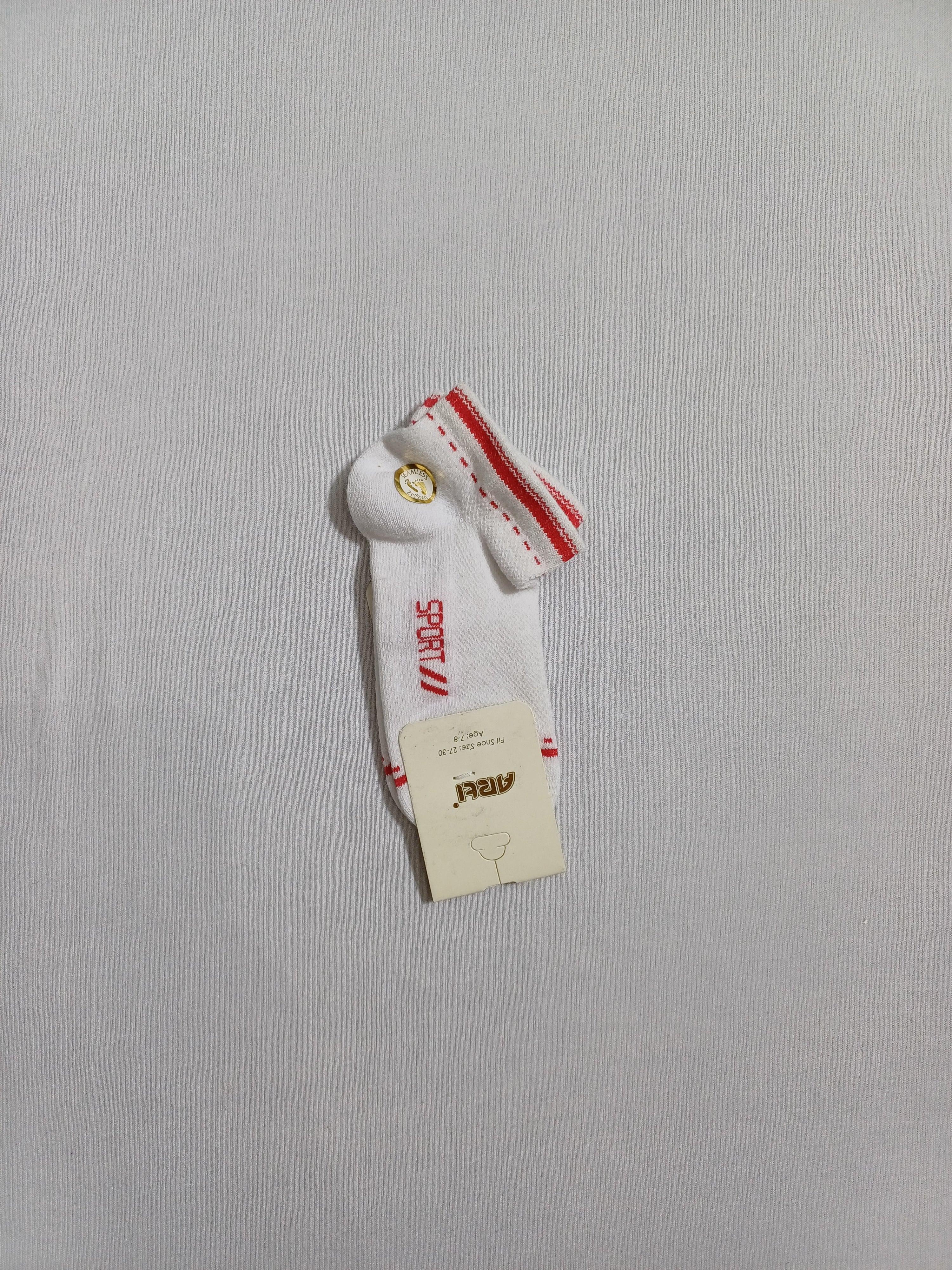 جوارب بيضاء للأطفال 200107