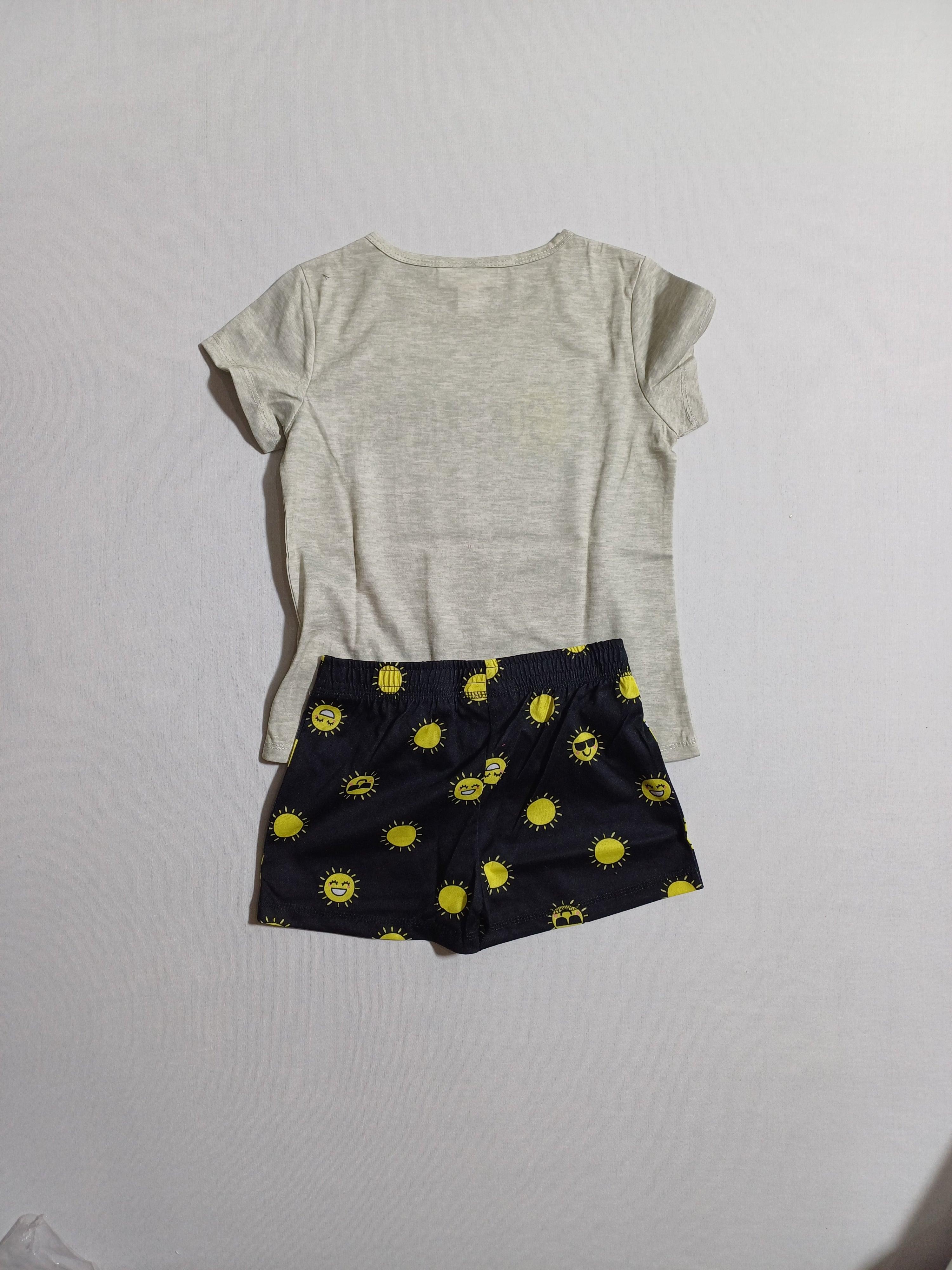 طقم بيجامات عائلية للبنات باللون الرمادي K17483 مكون من قطعتين