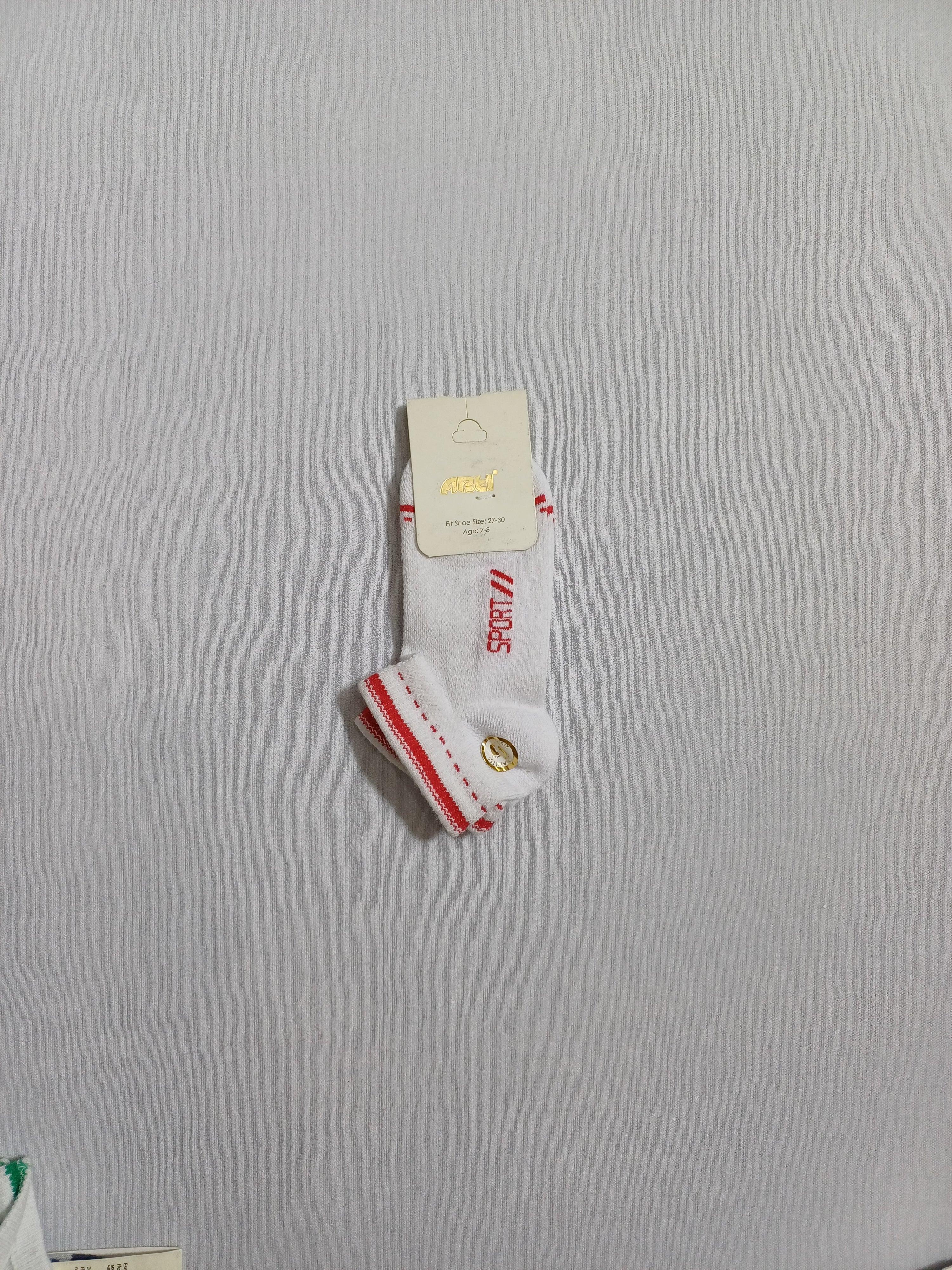 جوارب بيضاء للأطفال 200107