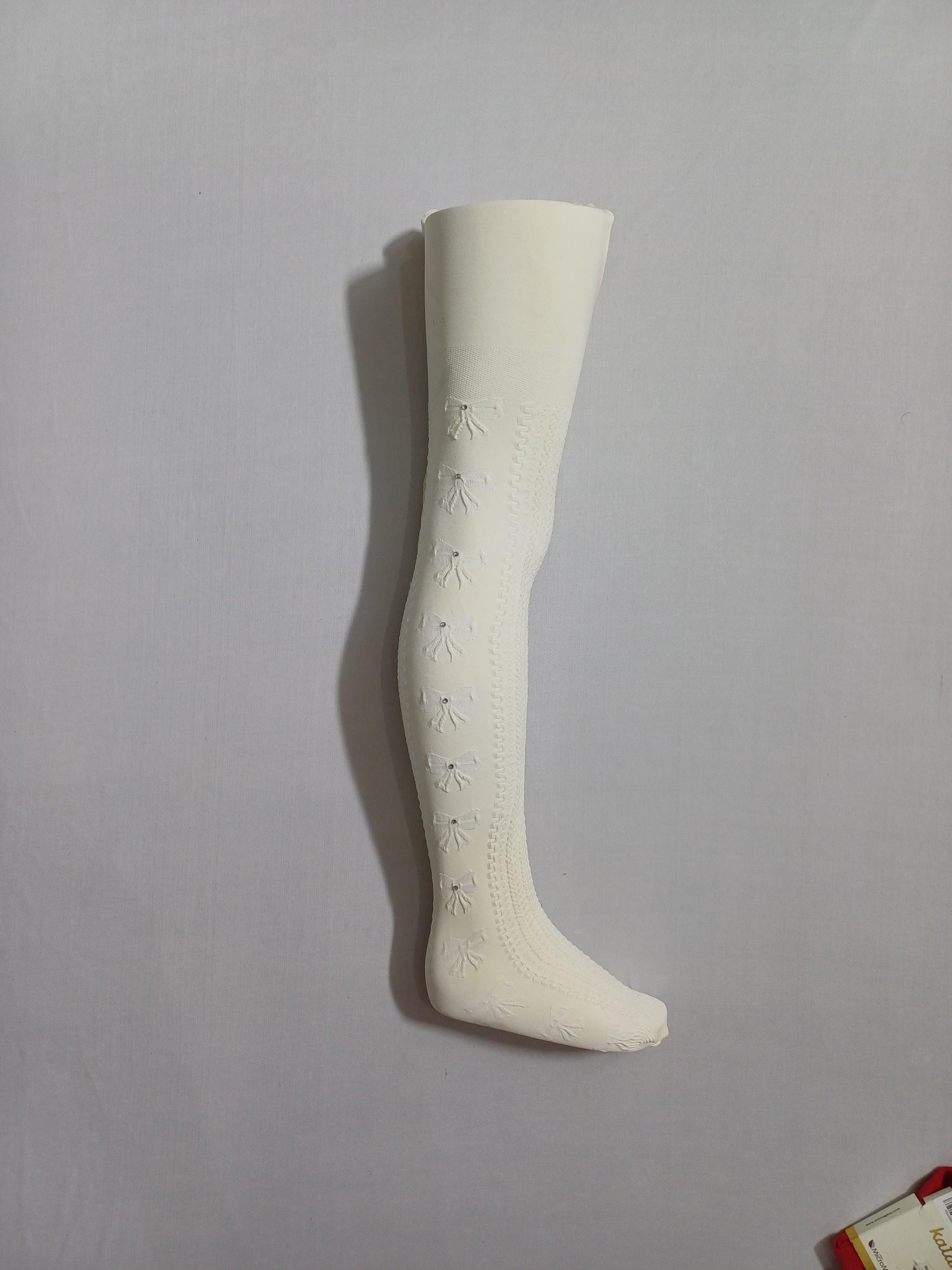 620001 أوف وايت برايت أكس. جوارب طويلة