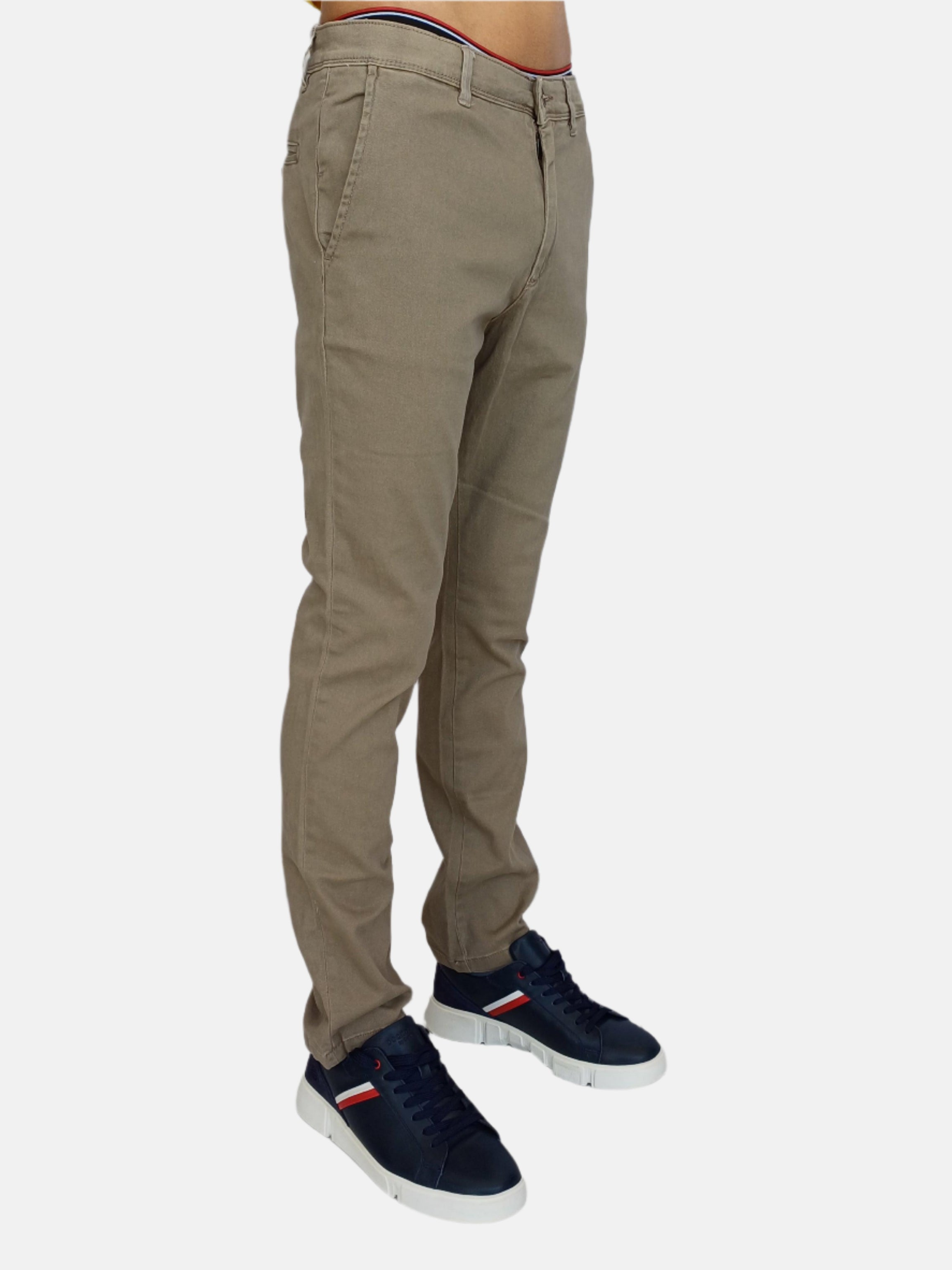 بنطلون ماركو رجالي ضيق باللون البيج من جاك آند جونز