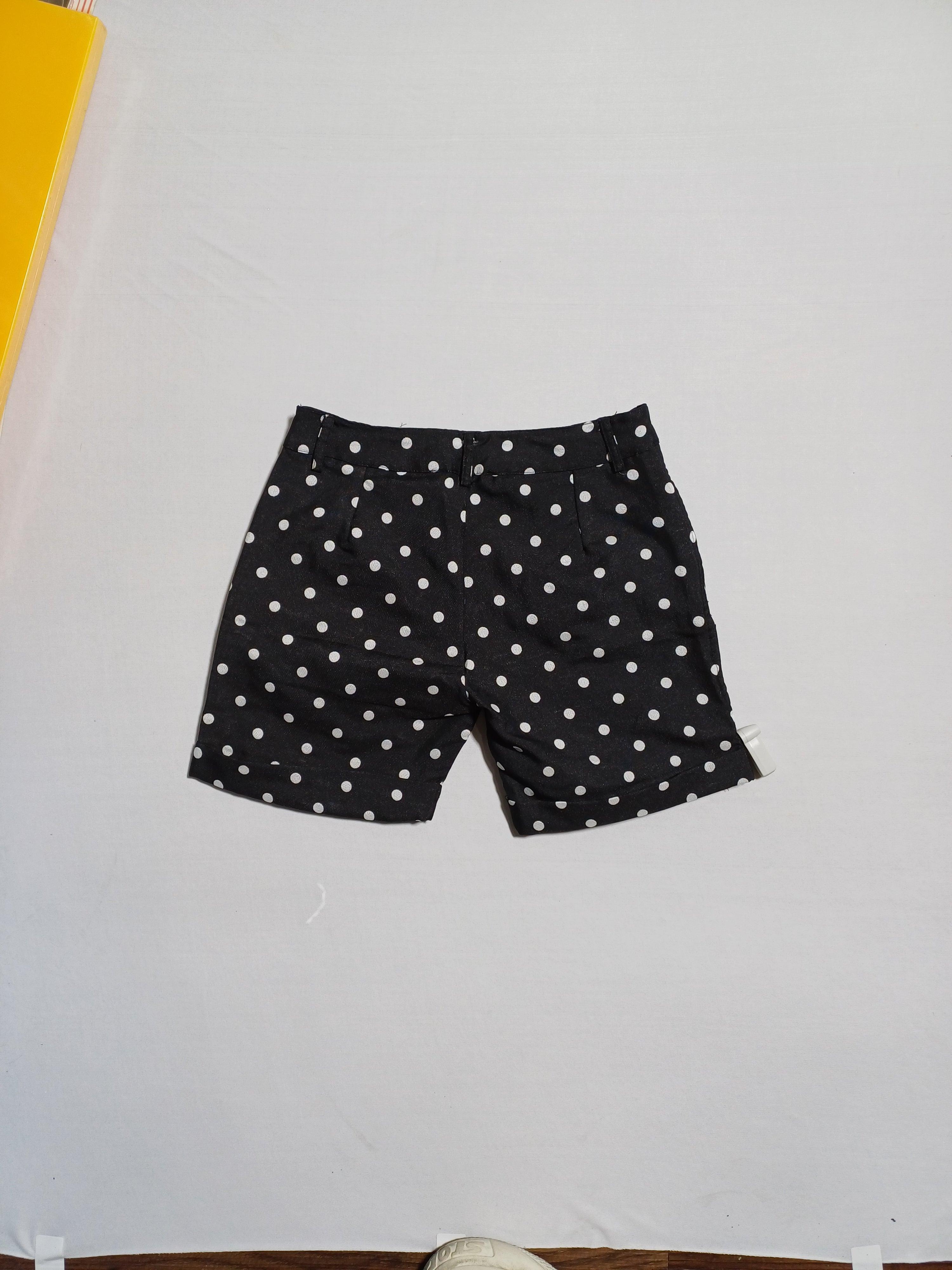 ILLUDIA BLACK-10A GIRL SHORTS