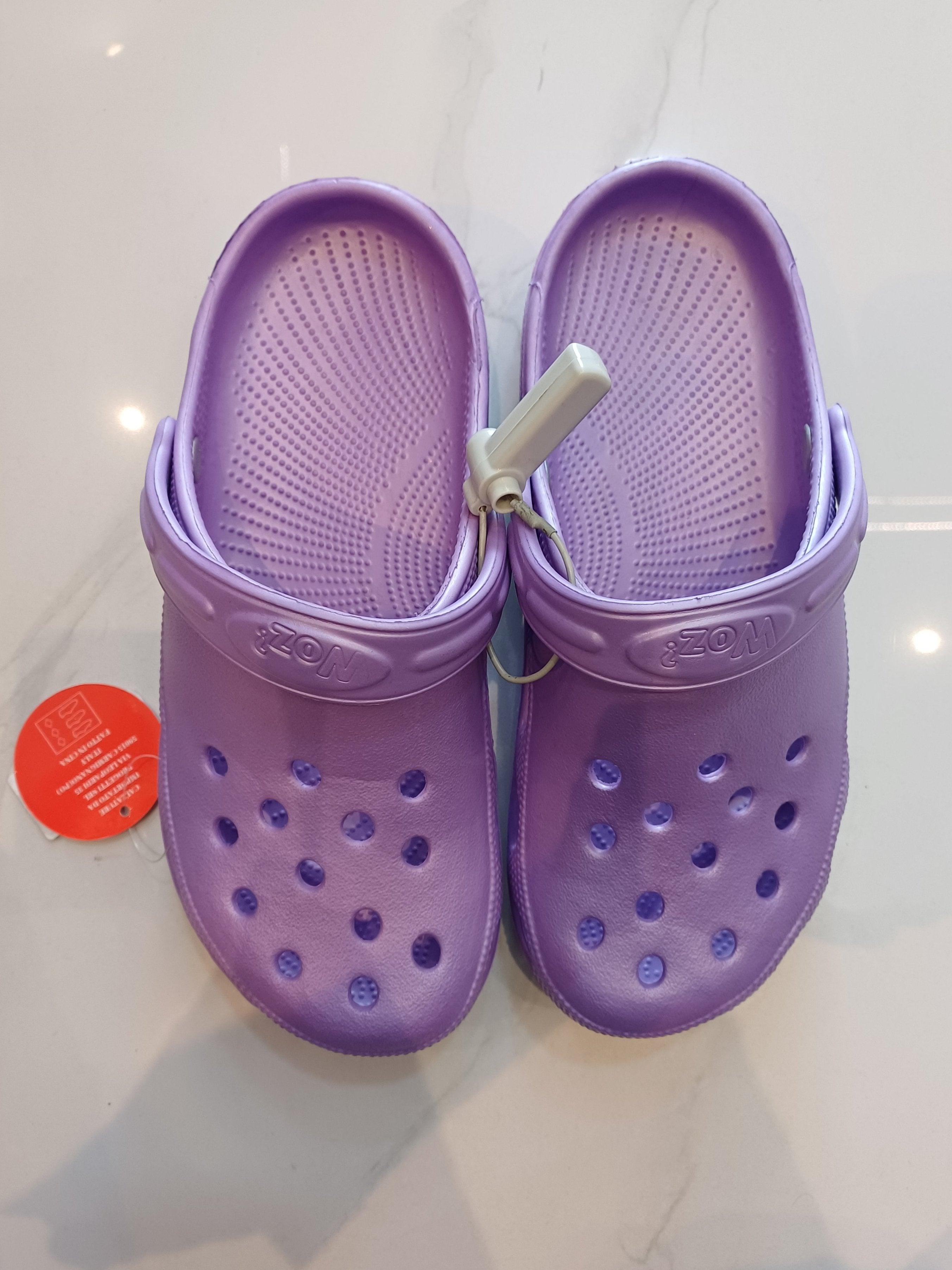 ووز؟ صندل كروكس أرجواني