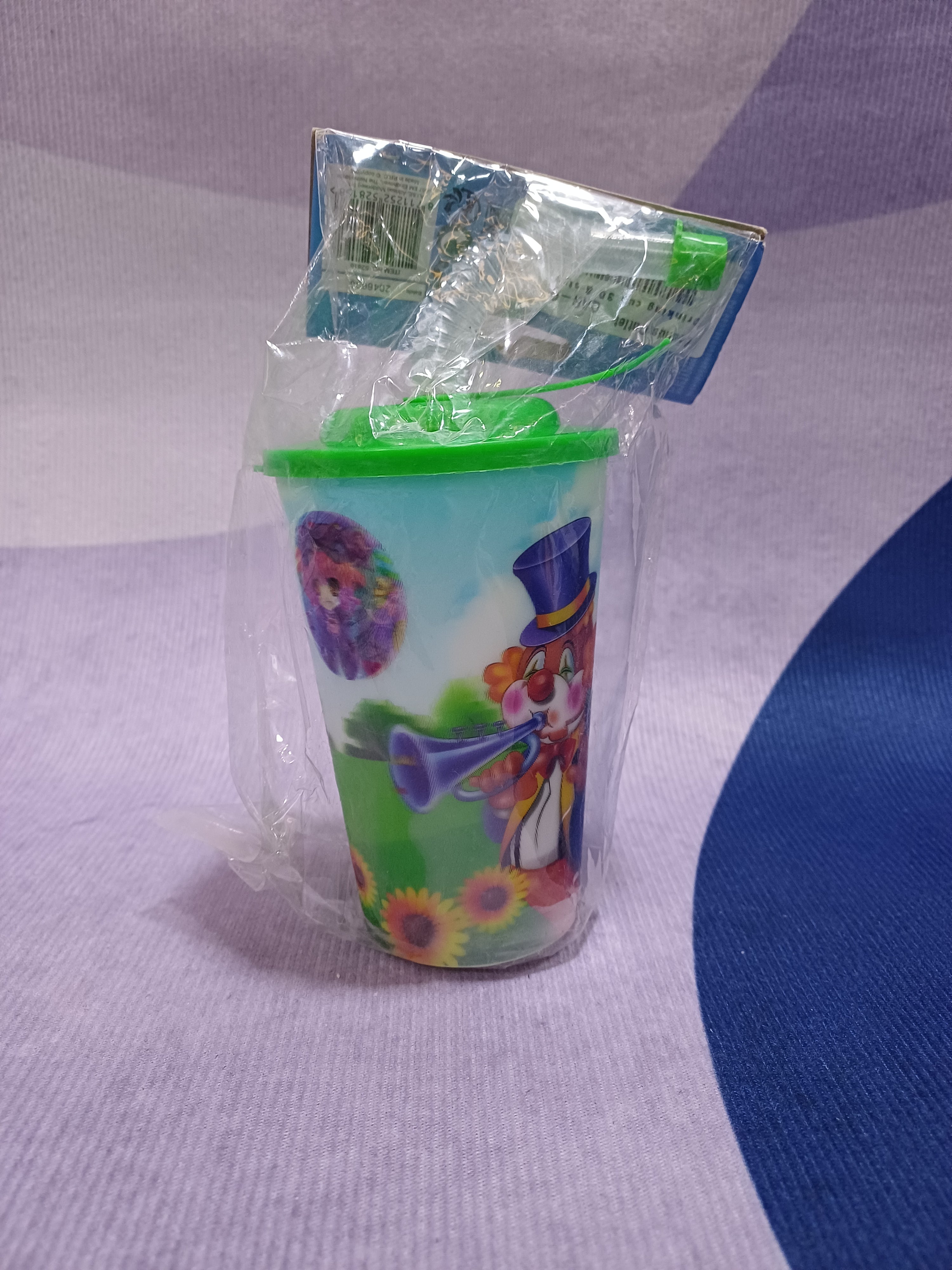 Gobelet 3D et paille PP