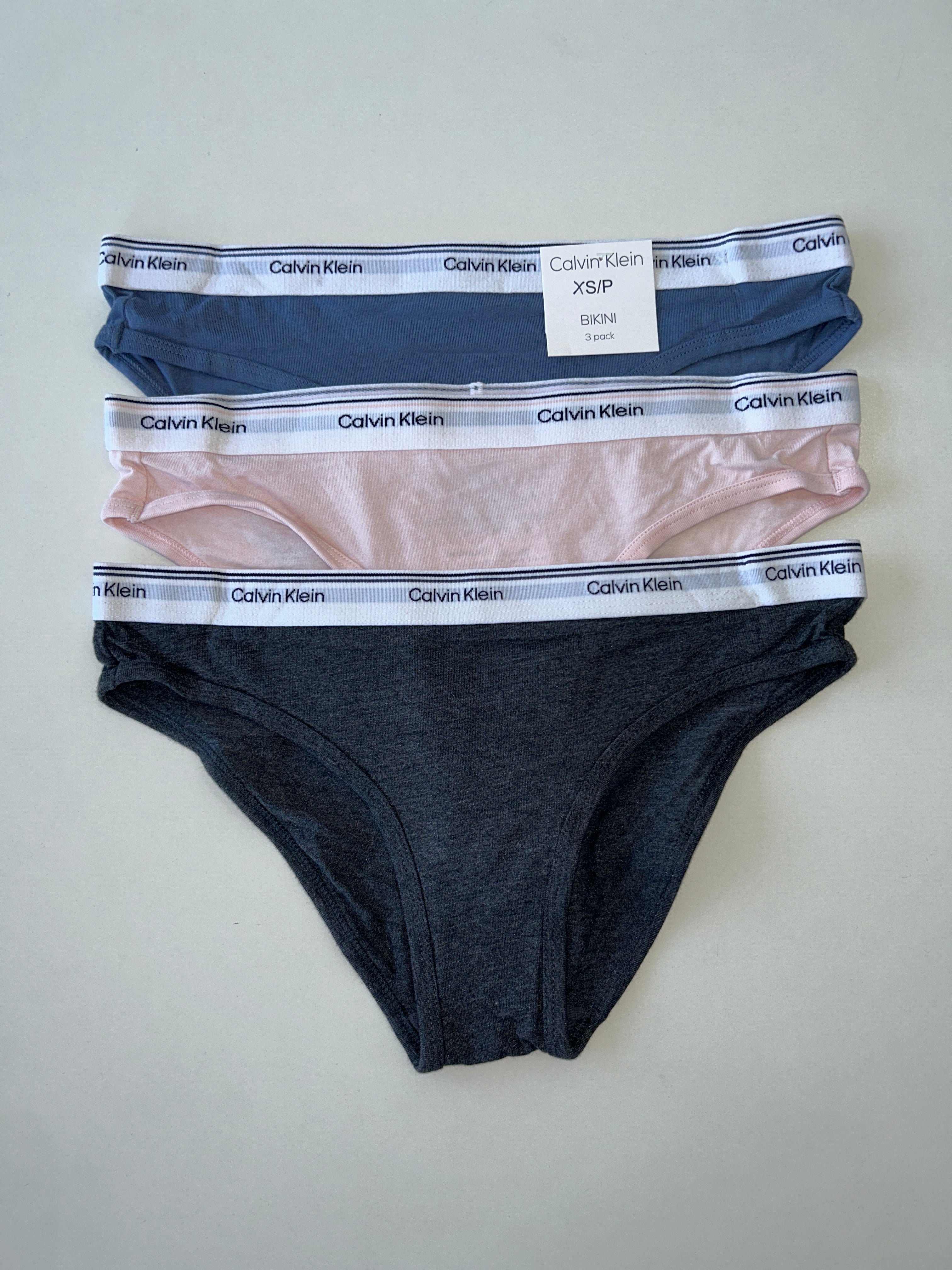 Lot de 3 culottes de bikini XS Calvin Klein