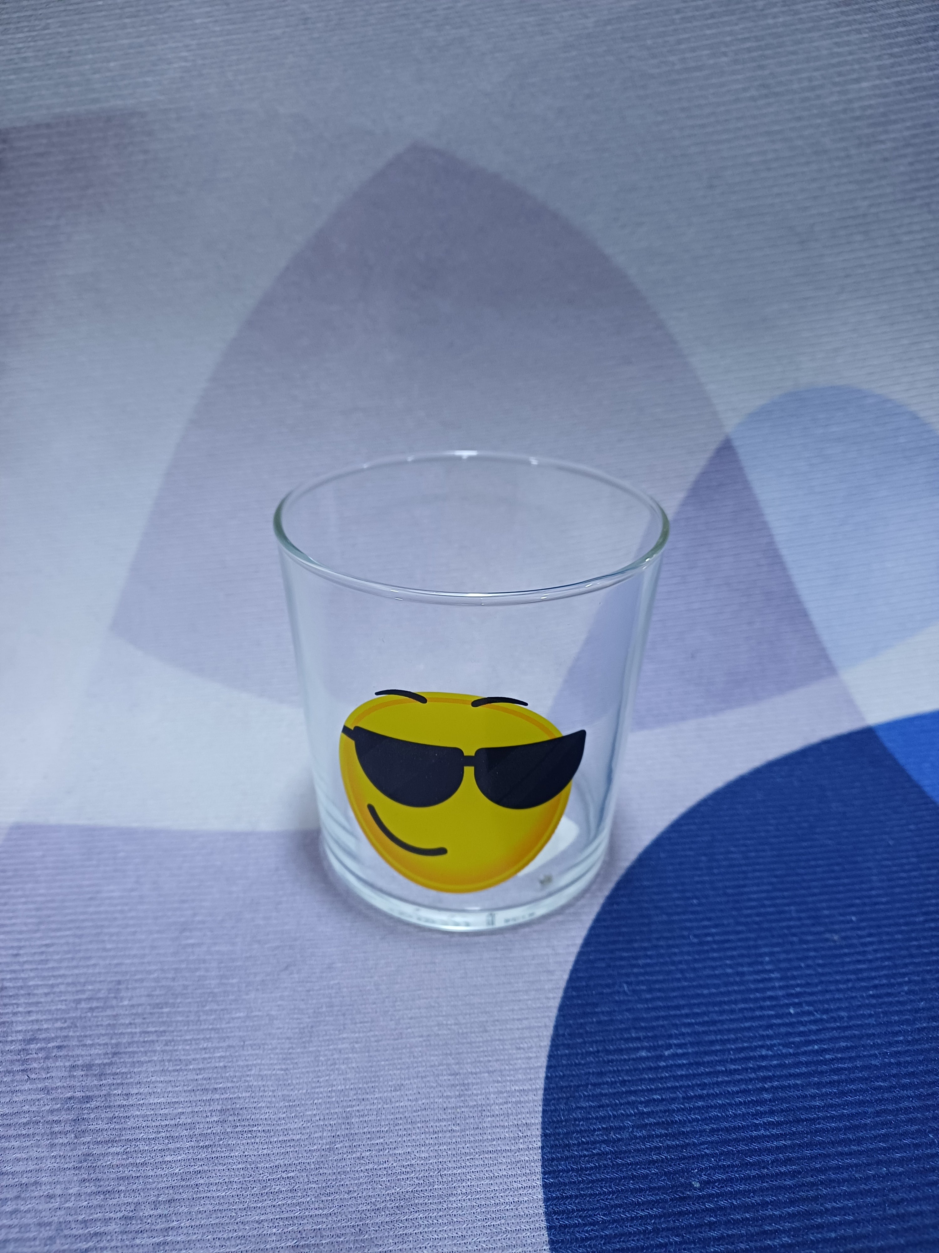 EMOJI 95406/1065345 VERRE SOURIRE 360C